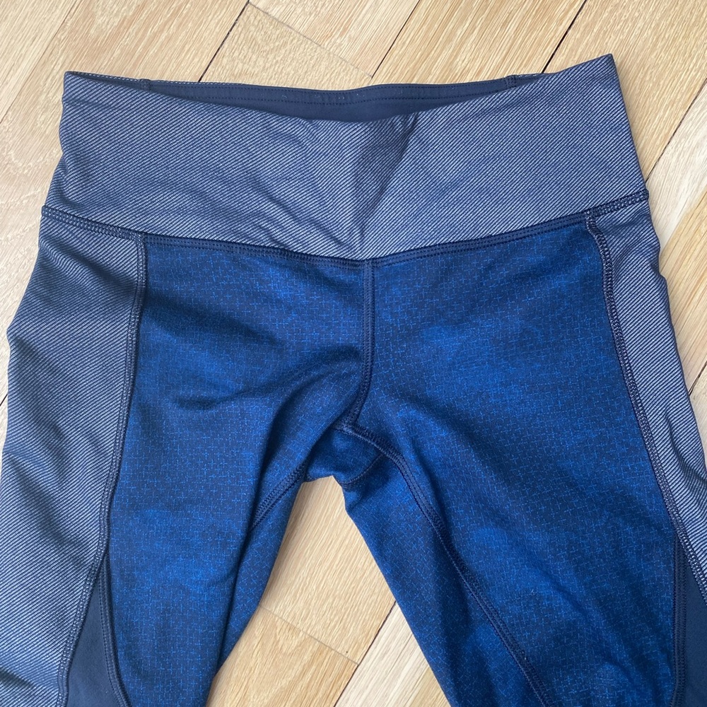 Lululemon Luon 25 inch Leggings - Picture 3 of 5